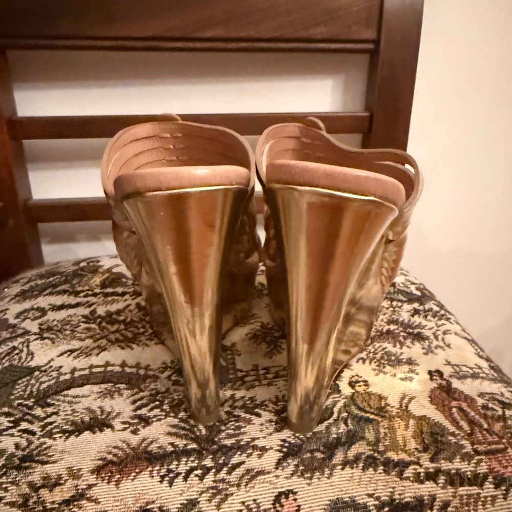 Coach Bristol Gold Mirror Metallic Wedge Sandals Size 7B - Picture 11 of 15
